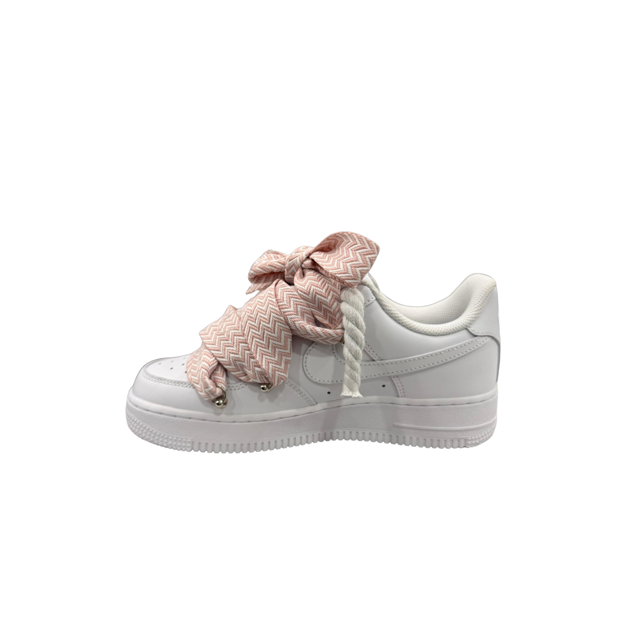 NIKE AIR FORCE 1 WHITE ROPE LACES LANV* PINK