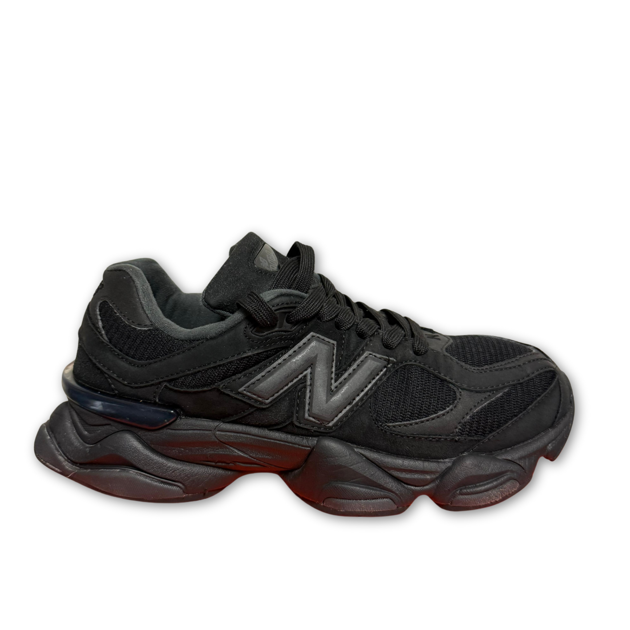 Usato - New Balance 9060 Triple Black