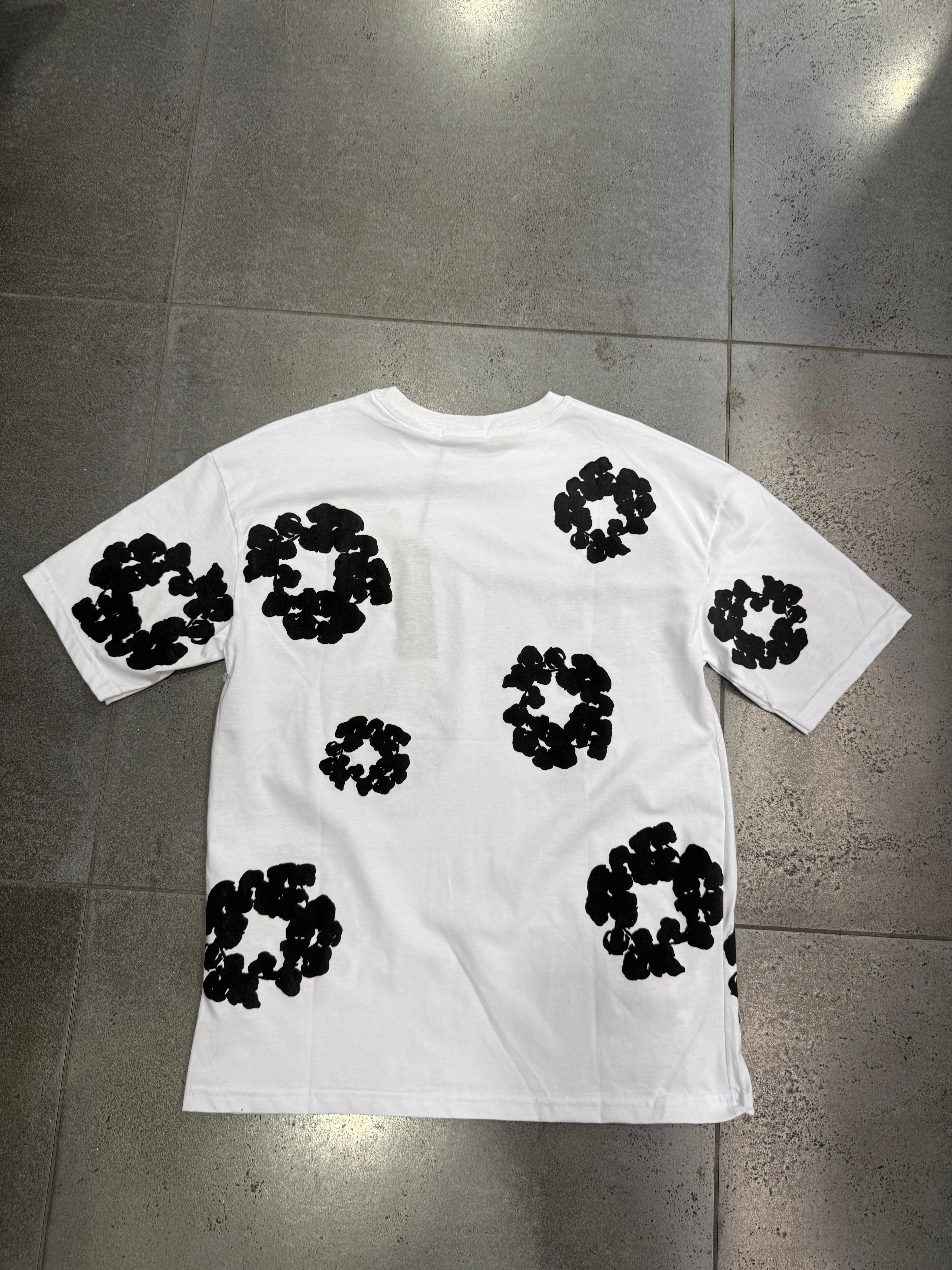 Deni* Tear* white tee